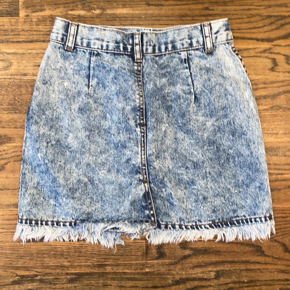 HOST PICK ๐ซ Womens Carmar Skirt - Picture 2 of 3